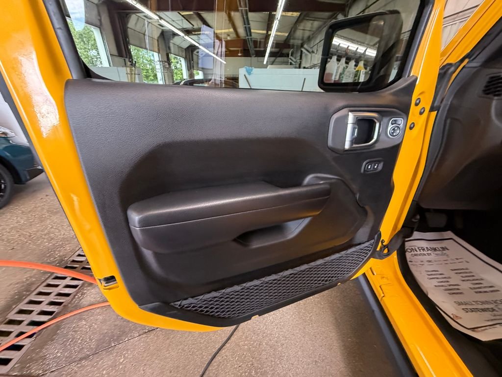Used 2021 Yellow Jeep Unlimited Rubicon image 10