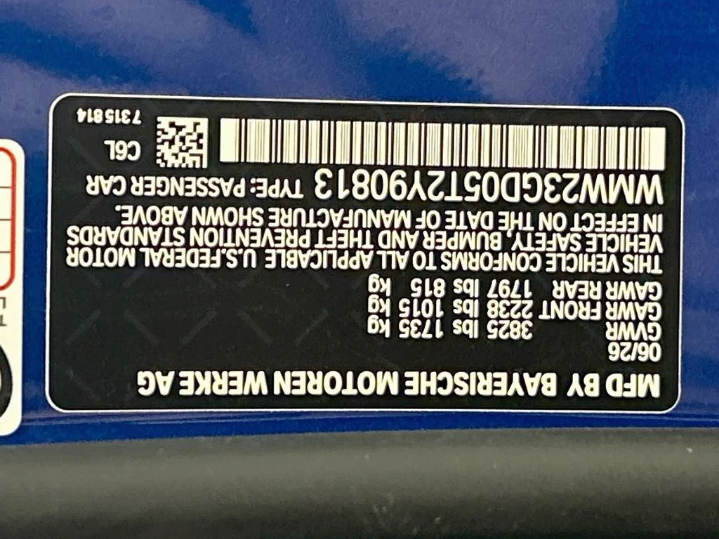 New 2026 Icy Sunshine Blue Metallic MINI Signature Plus image 32