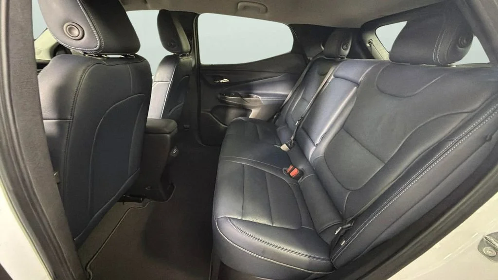 Used 2023 Summit White Chevrolet Premier image 26