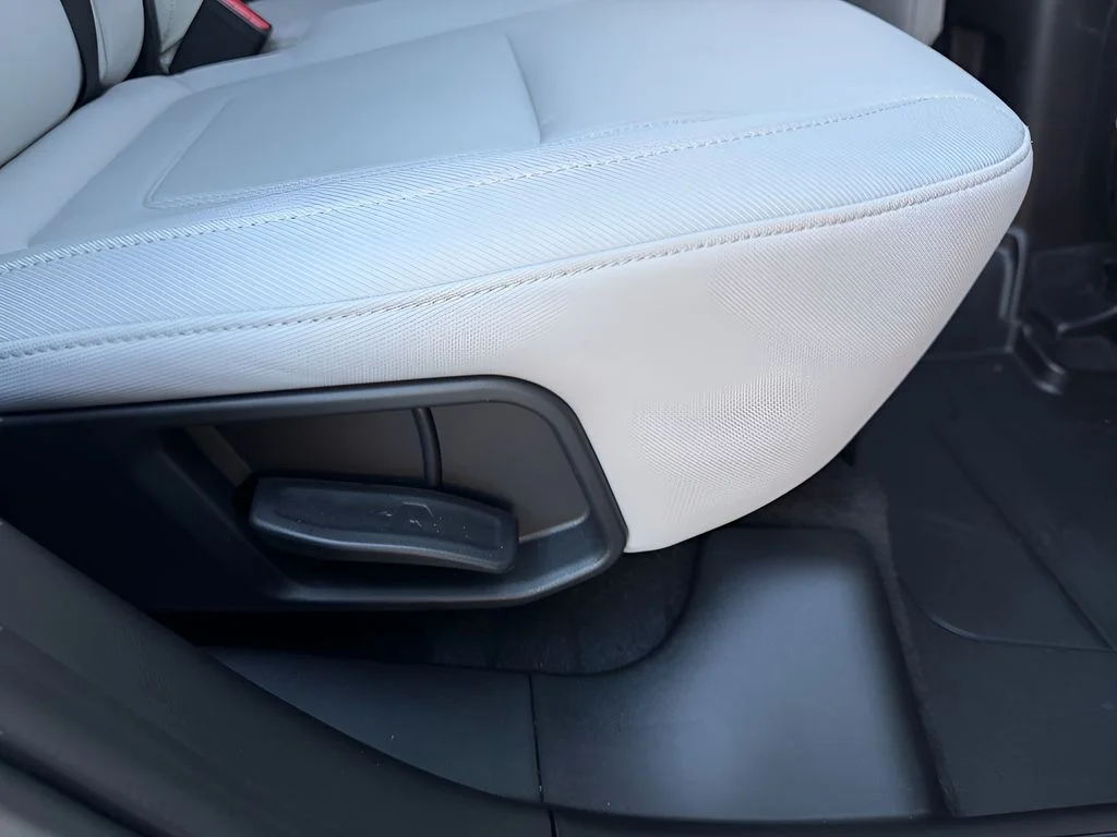 Used 2025 Rockwood Green Hyundai SEL image 27