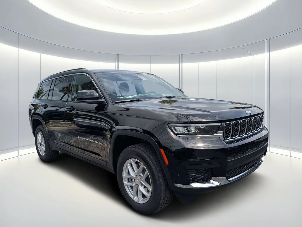 New 2026 Diamond Black Crystal Pearlcoat Jeep Laredo image 1