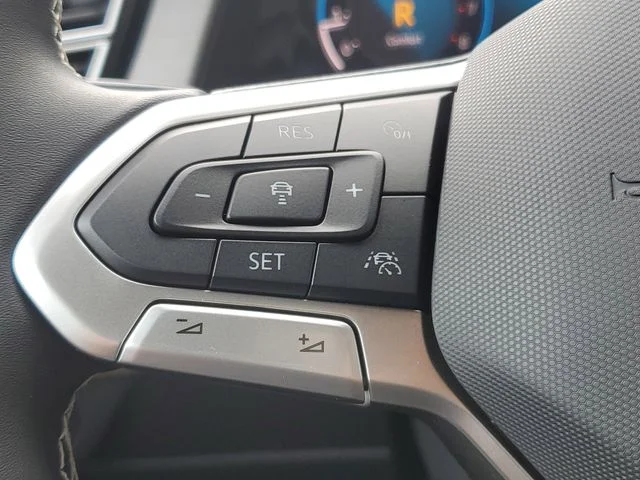 2026 Volkswagen Atlas Cross Sport SE w/Tech - Photo 25