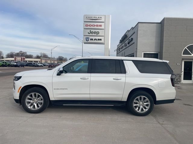 2025 Chevrolet Suburban Premier