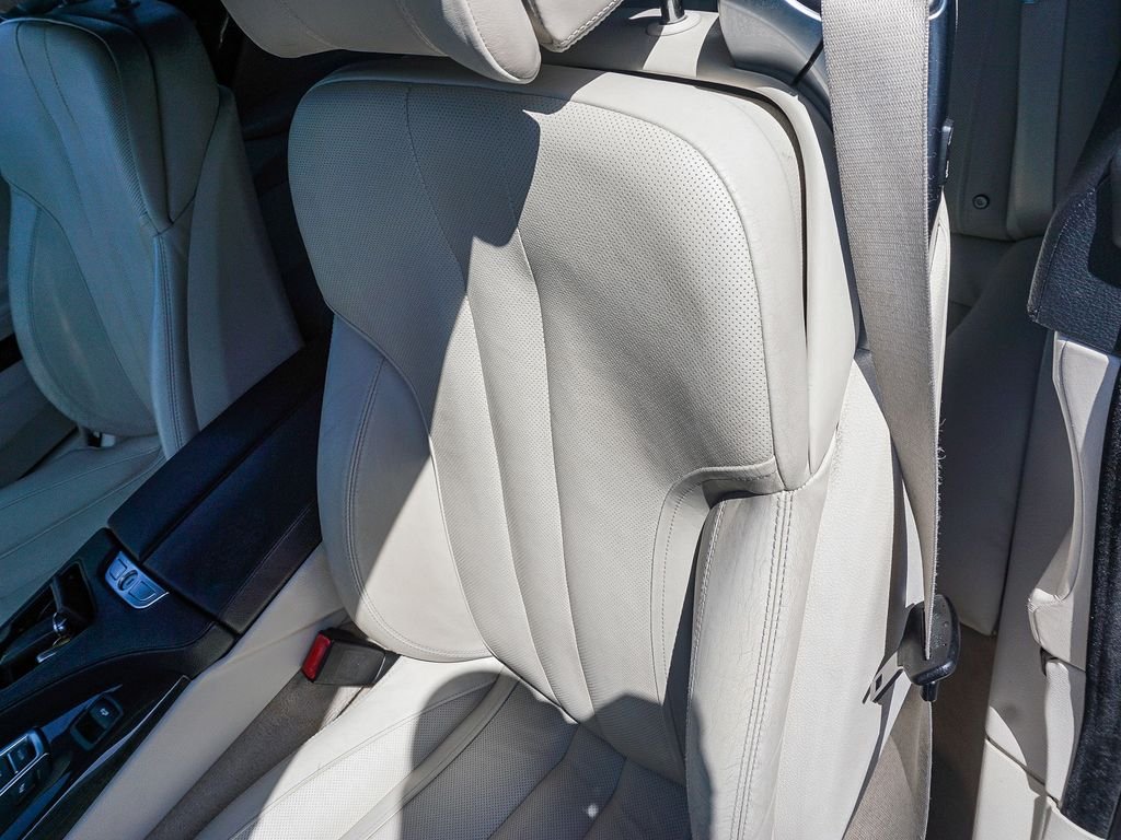 Used 2012 White BMW 650i image 20