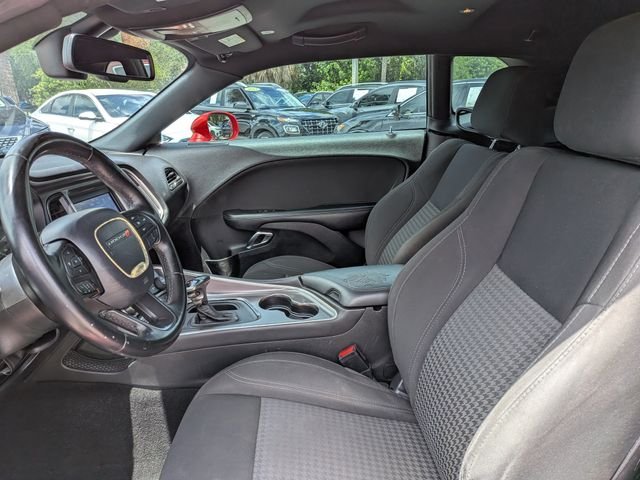 Used 2019 Red Dodge SXT image 18