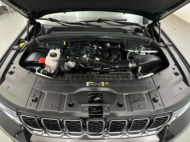 Used 2024 Black Jeep Limited image 21