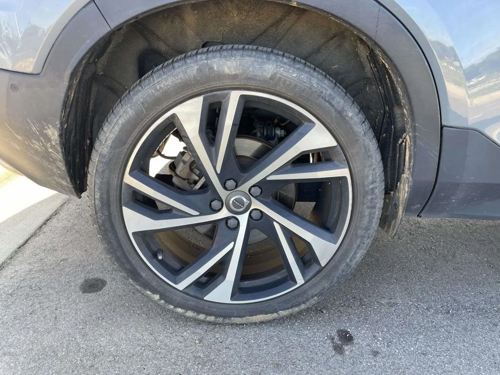 Used 2020 Thunder Grey Metallic Volvo R-Design image 5