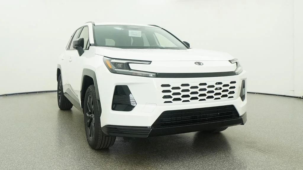 New 2026 Ice Cap Toyota SE image 7