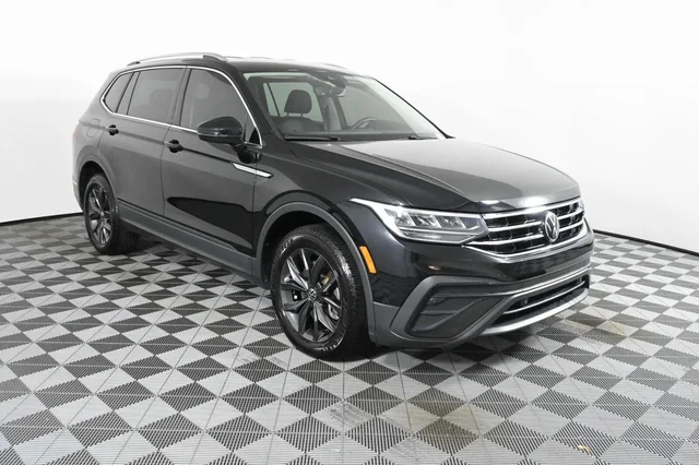 2023 Volkswagen Tiguan SE