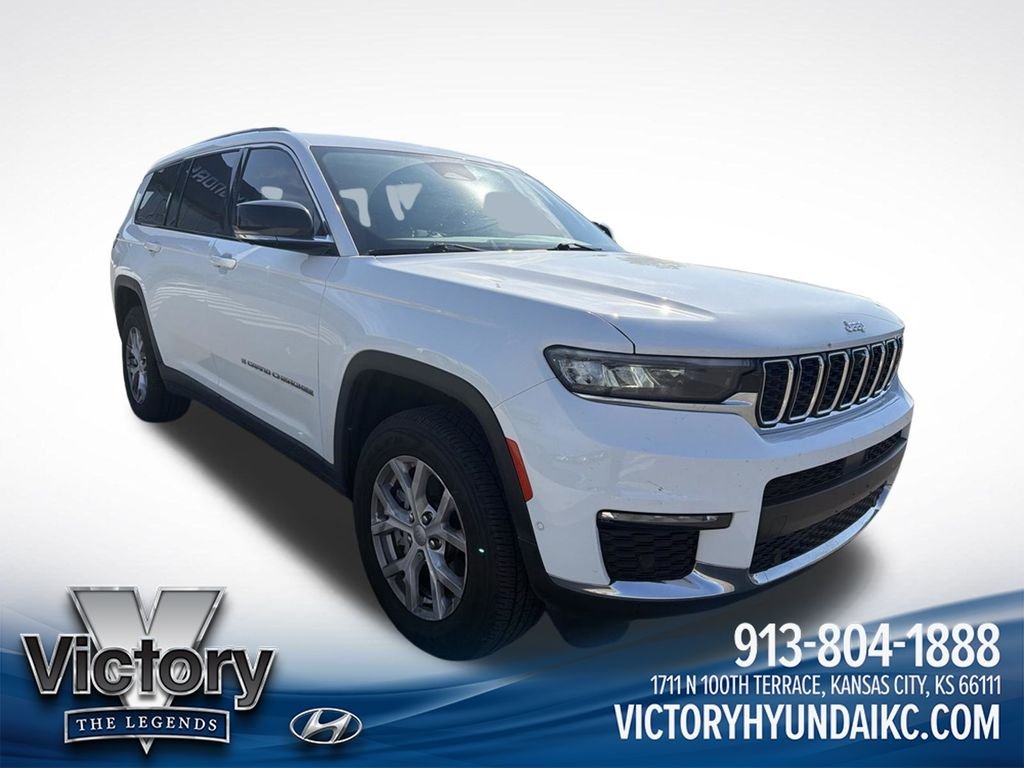 Used 2022 White Jeep Limited image 3