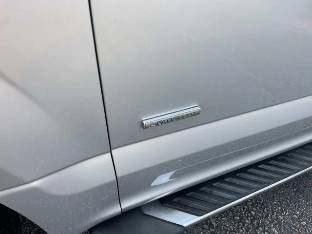Used 2015 Silver Ford XLT image 13