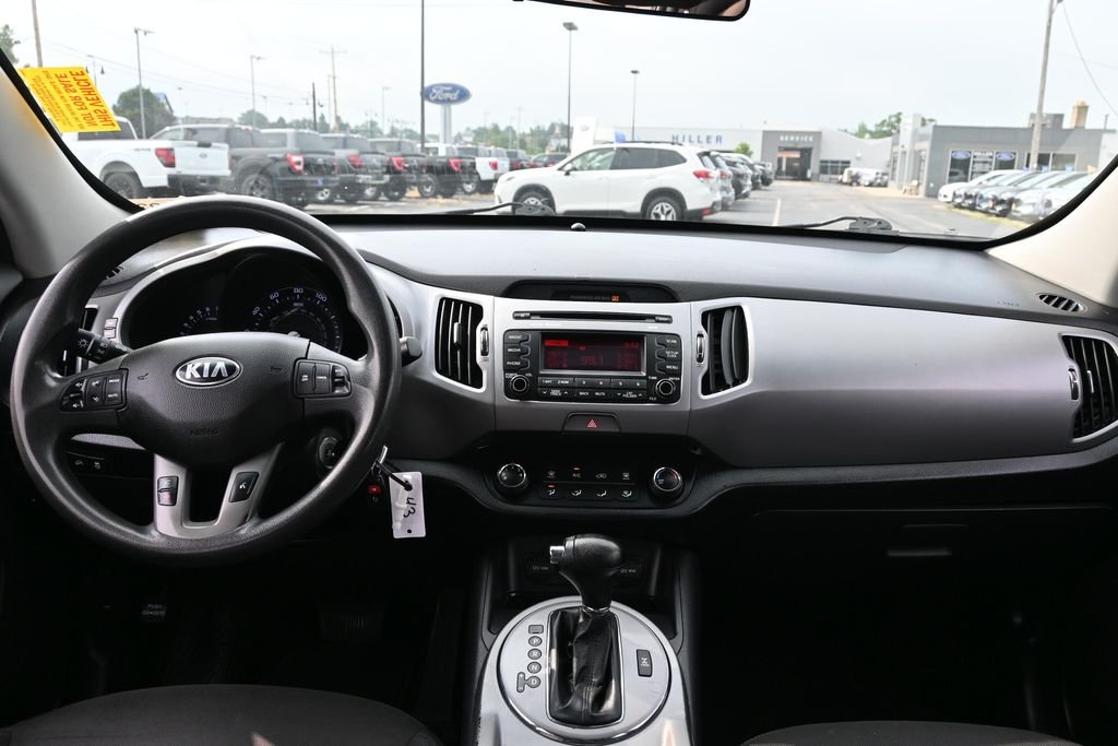 Used 2016 Twilight Blue Kia LX image 23