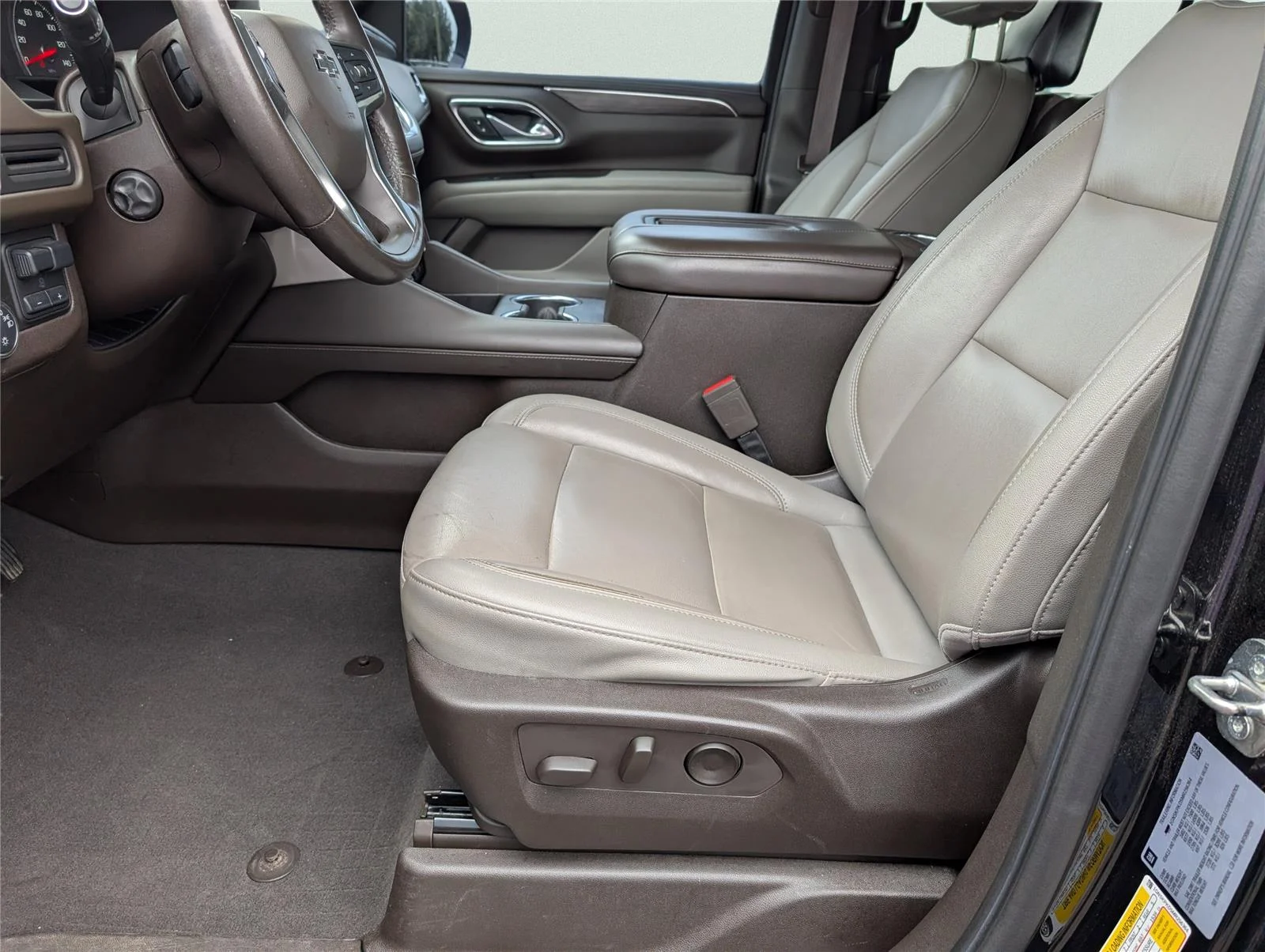 Used 2021 BLACK Chevrolet Z71 image 9