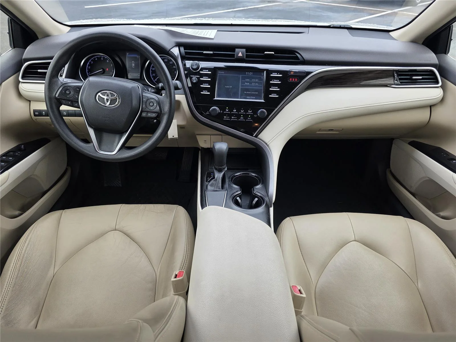 Used 2018 Super White Toyota LE image 9