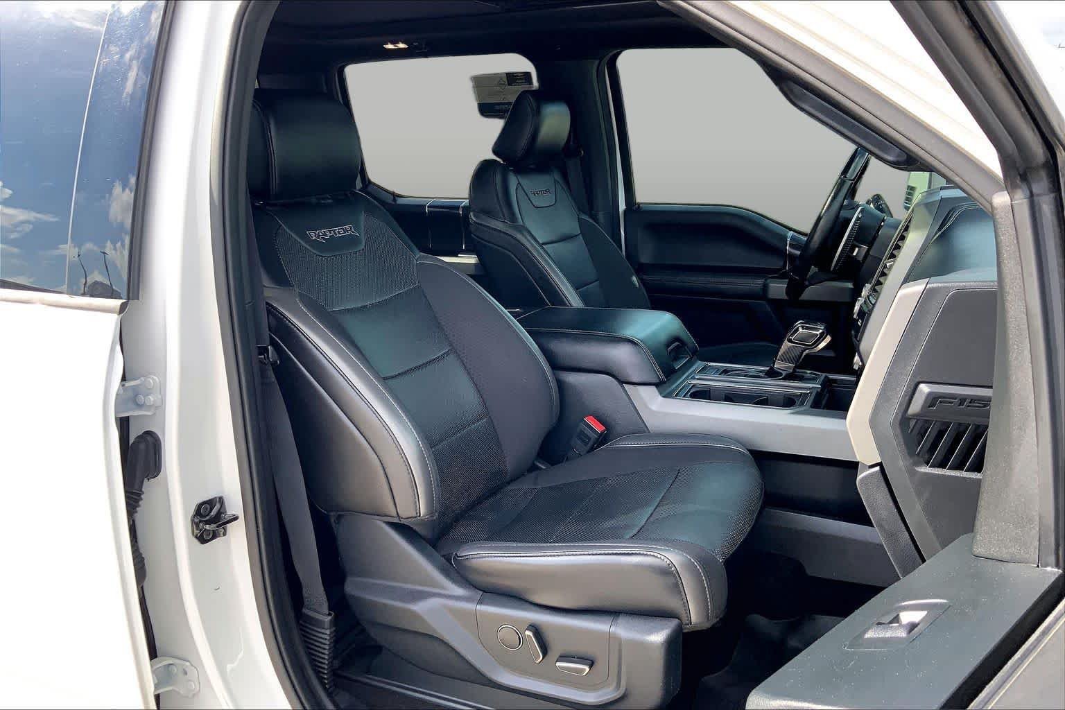 Used 2019 Oxford White Ford Raptor image 9