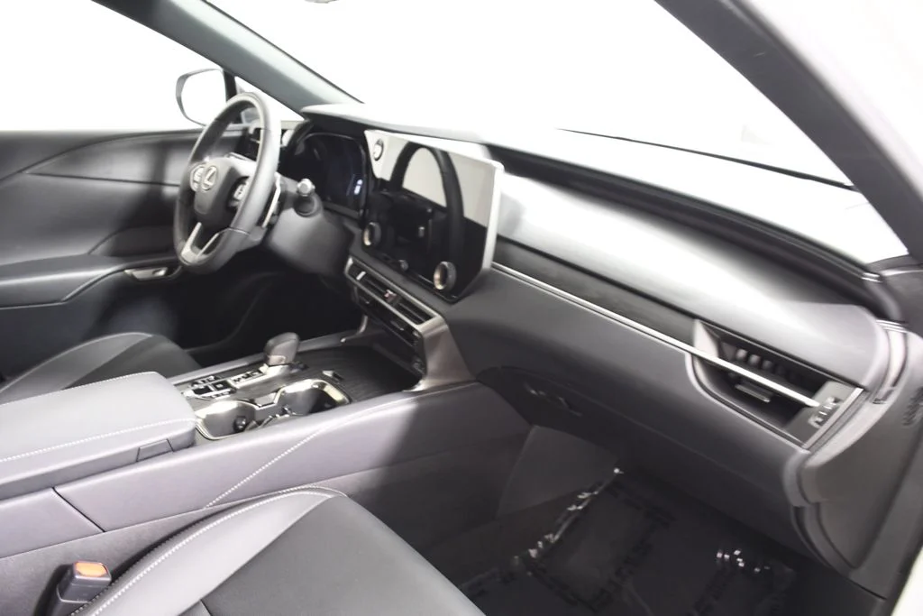 Used 2025 Eminent White Pearl Lexus 350 Premium image 19