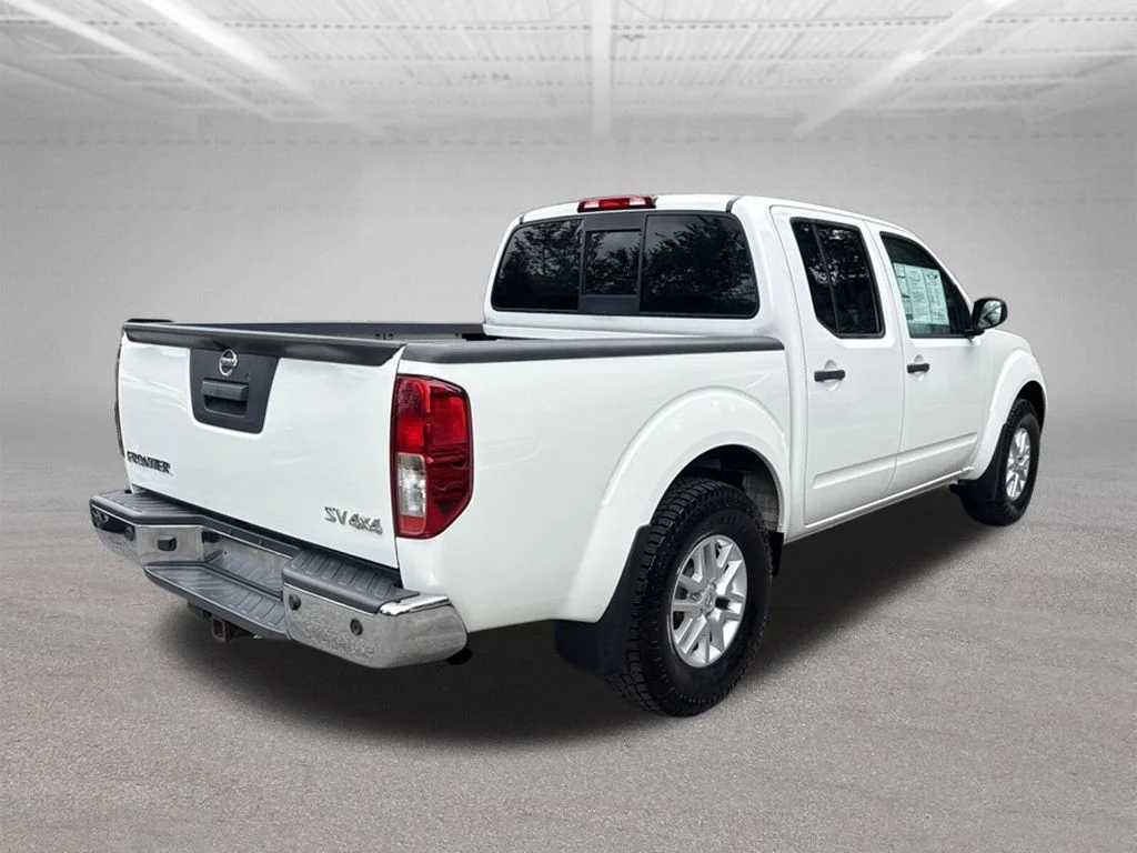 Used 2019 White Nissan SV image 5