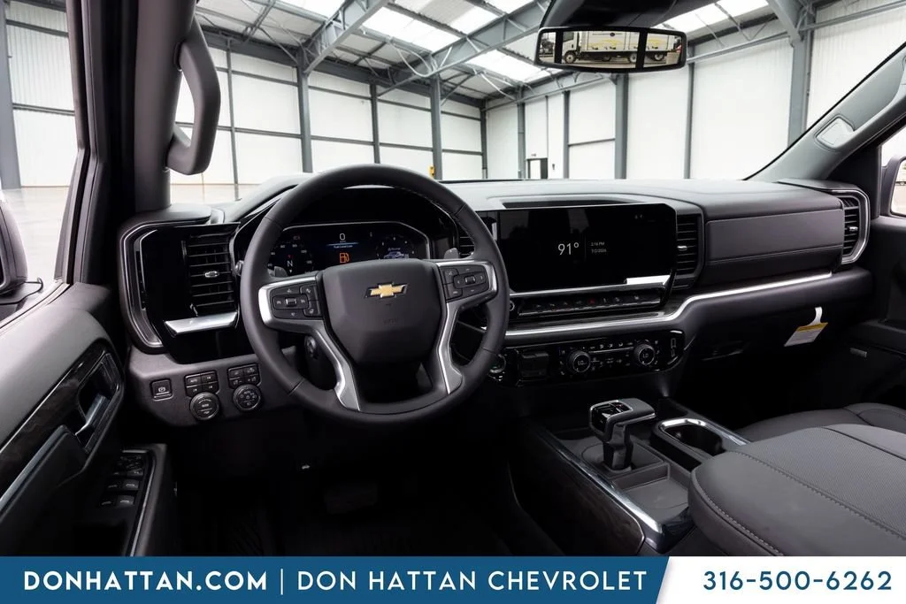 2026 Chevrolet Silverado 1500 LTZ - Photo 15