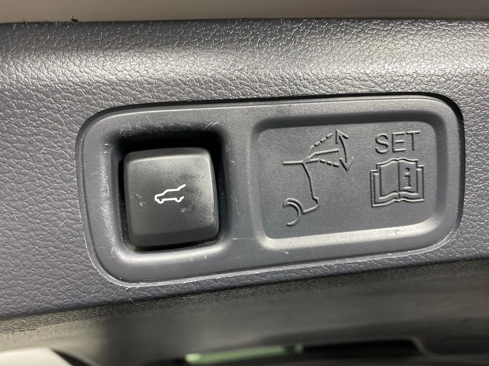 Used 2024 Oxford White Ford Limited image 42