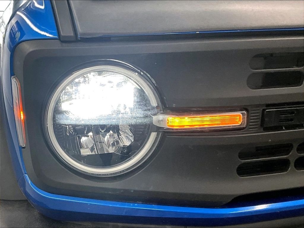 Used 2021 Blue Metallic Ford Base image 30