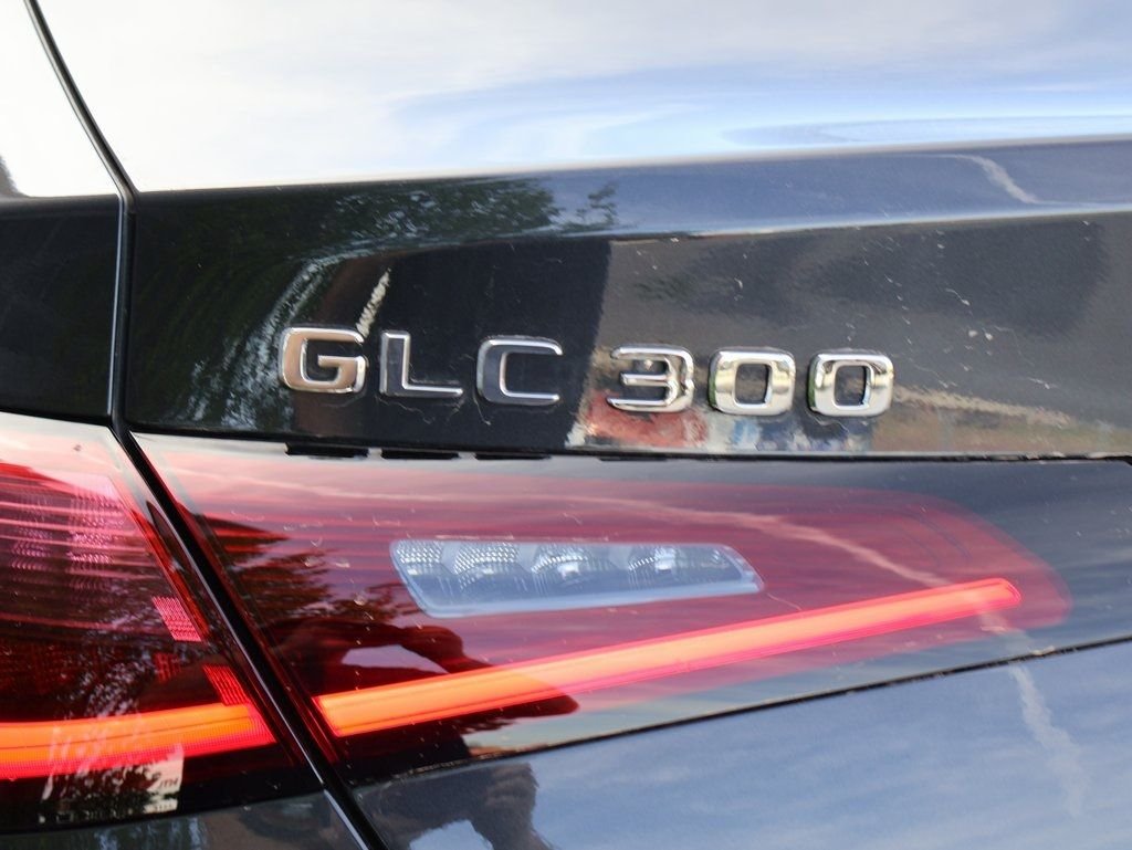 Used 2025 Graphite Gray Metallic Mercedes-Benz GLC 300 Coupe image 9