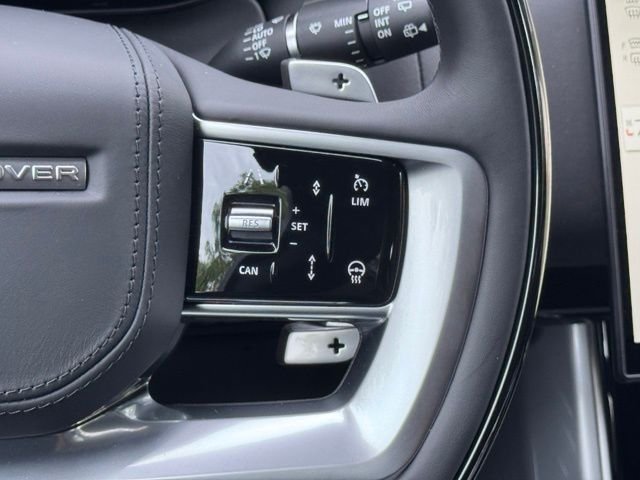 New 2027 Santorini Black Land Rover SE image 25