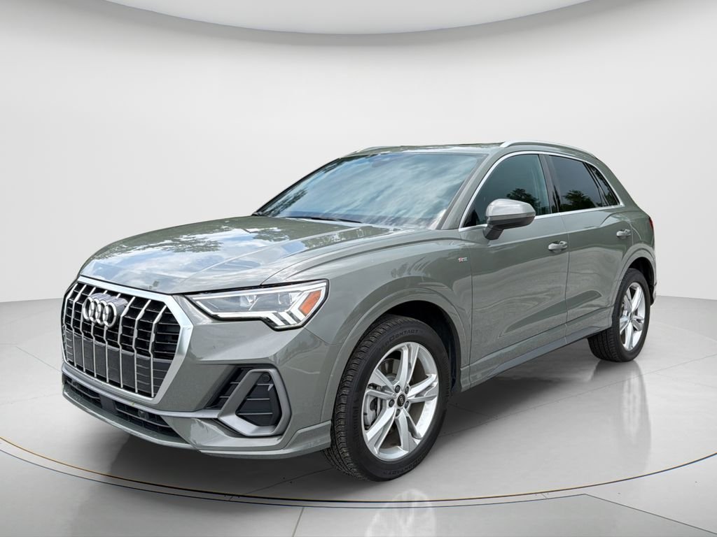 2024 Audi Q3 45 TFSI S Line Premium quattro's photo