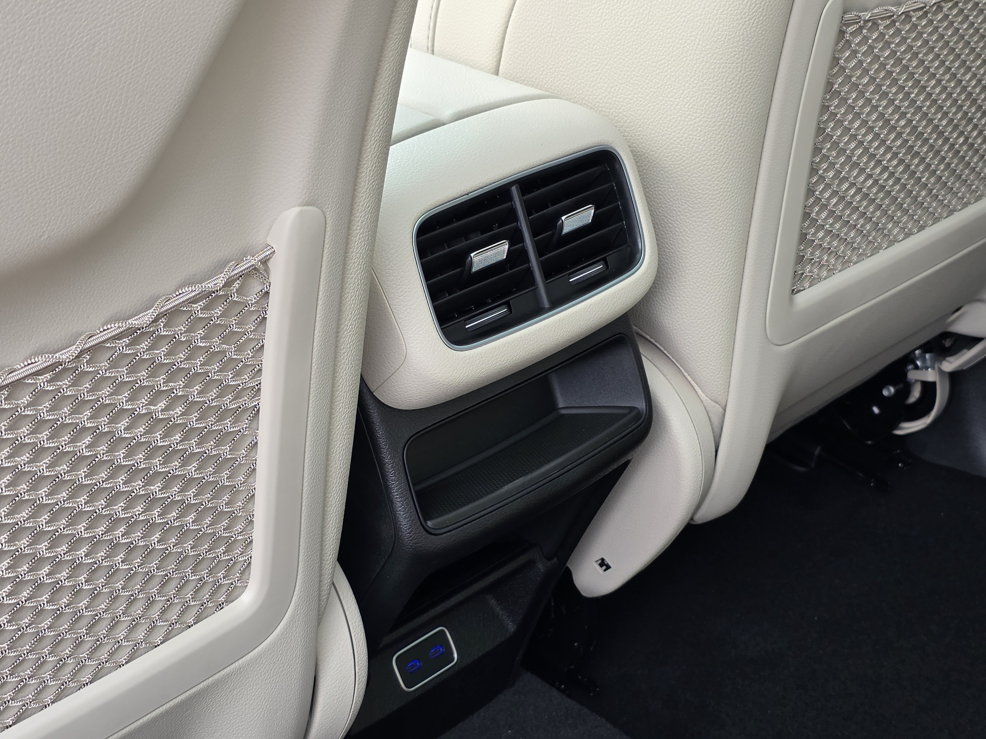 New 2026 Selenite Grey Metallic Mercedes-Benz GLE 450 image 45
