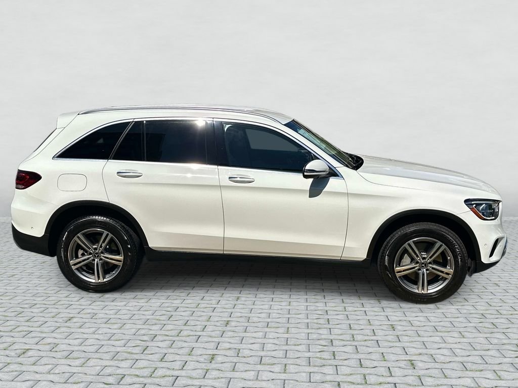 Certified Used 2022 Polar White Mercedes-Benz GLC 300 image 4