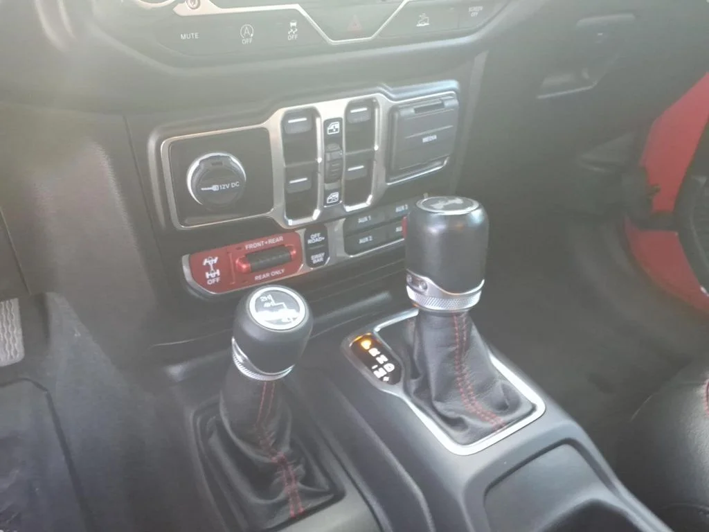 Used 2021 Red Jeep Unlimited Rubicon image 20