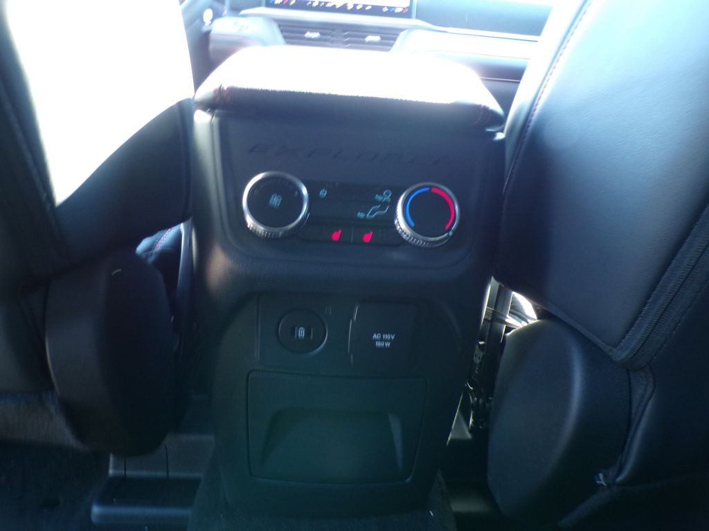 New 2026 Carbonized Gray Metallic Ford ST-Line image 27