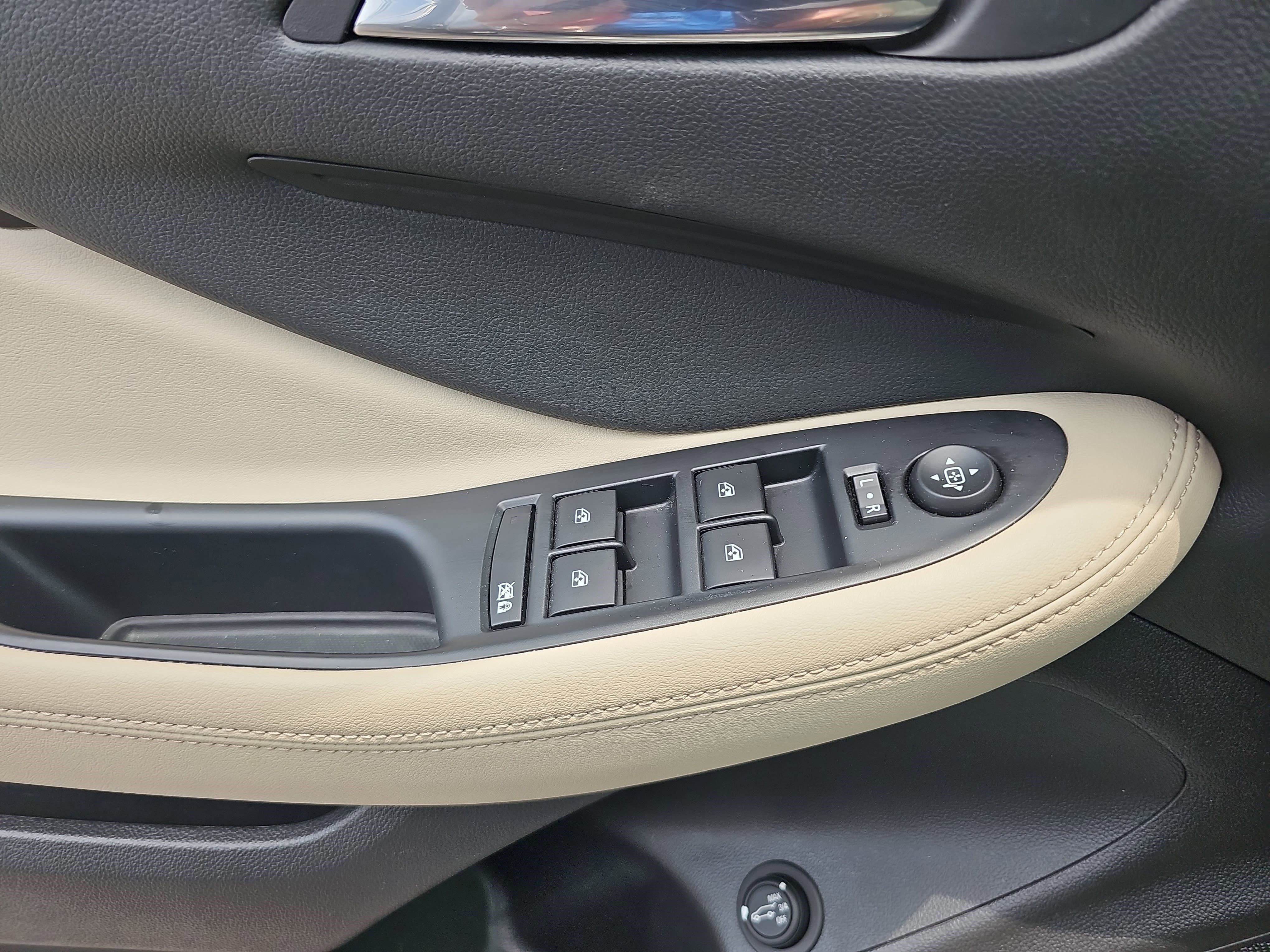 Used 2020 Satin Steel Metallic Buick Preferred image 23