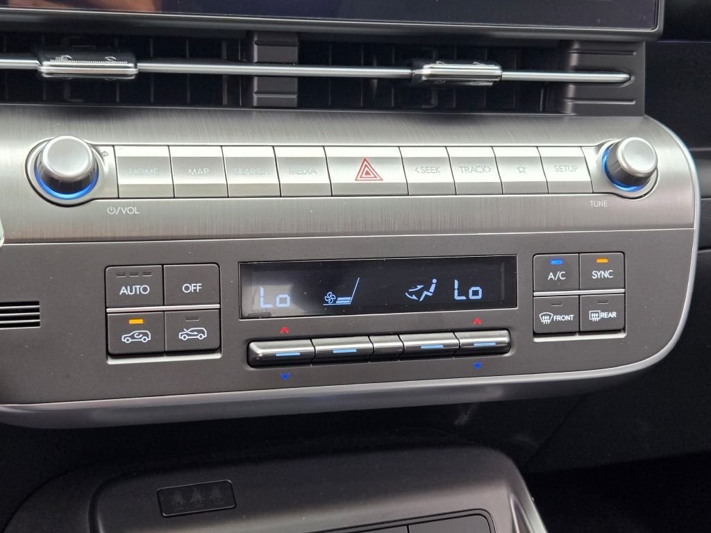 Used 2026 Cyber Gray Metallic Hyundai Limited image 28