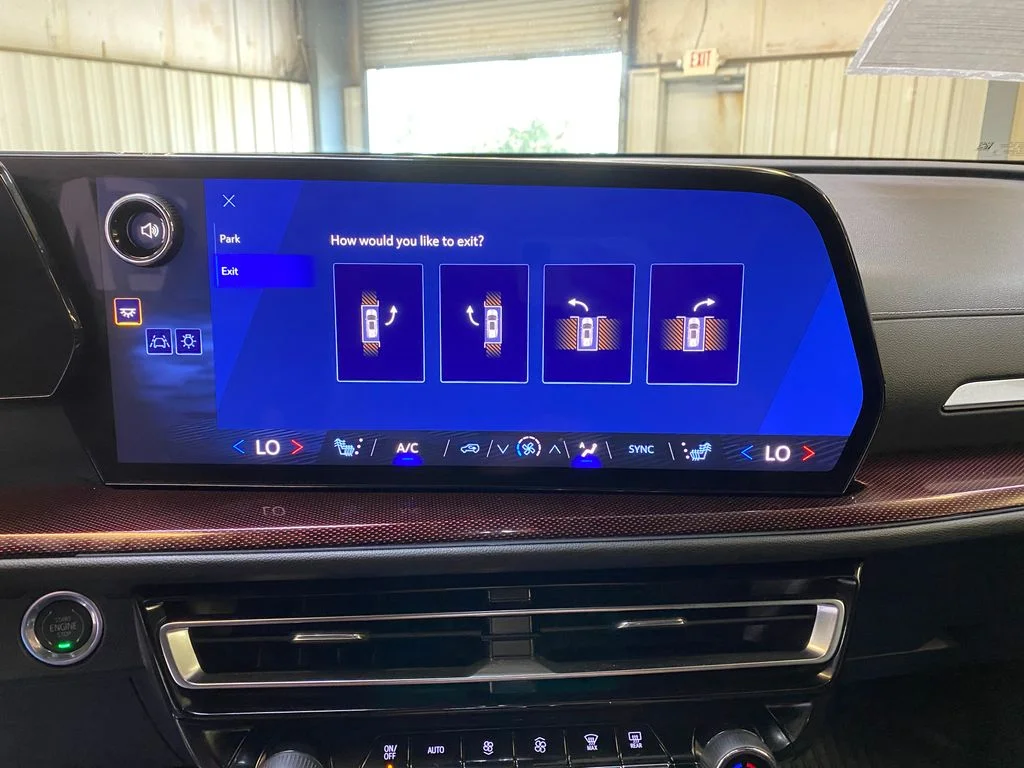 Used 2026 Blue Chevrolet Z71 image 44