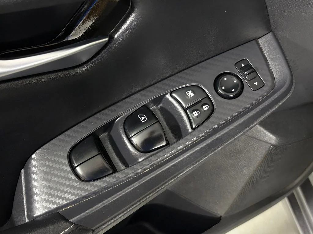Used 2024 Gray Nissan SV image 14