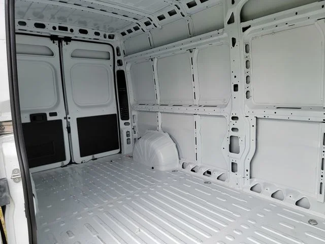 New 2025 Bright White Clear-Coat Exterior Paint RAM High Roof image 15