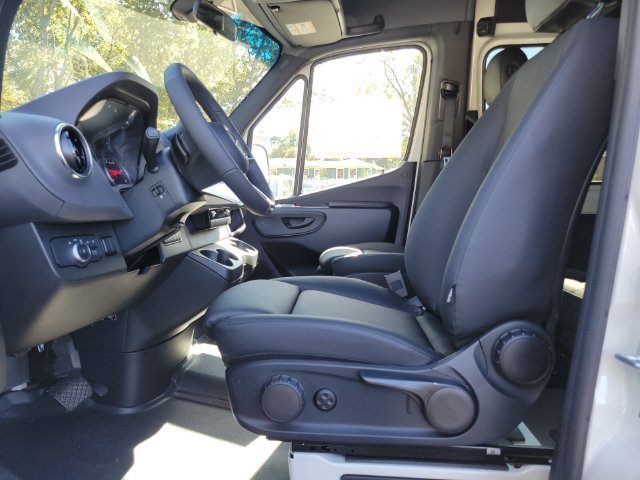 2026 Mercedes-Benz Sprinter Crew Van Base - Photo 14