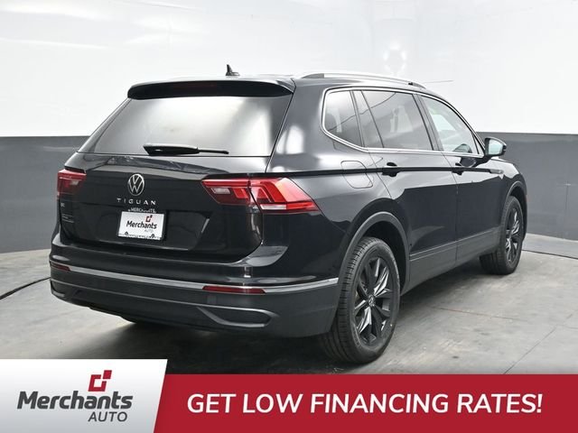 Used 2024 Black Volkswagen 2.0T SE image 7
