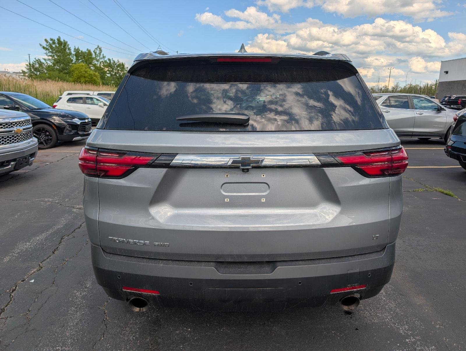 Used 2023 Sterling Gray Metallic Chevrolet LT Leather image 6
