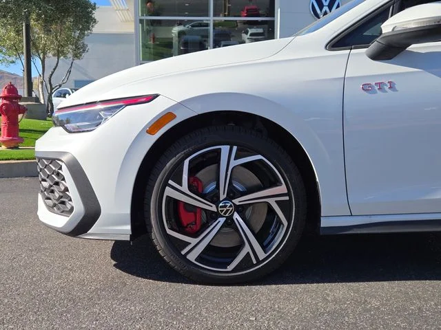 New 2026 White/off-white Volkswagen 2.0T SE image 5