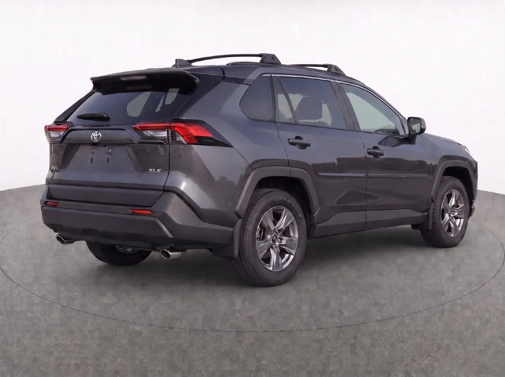Used 2025 Gray Toyota XLE image 5