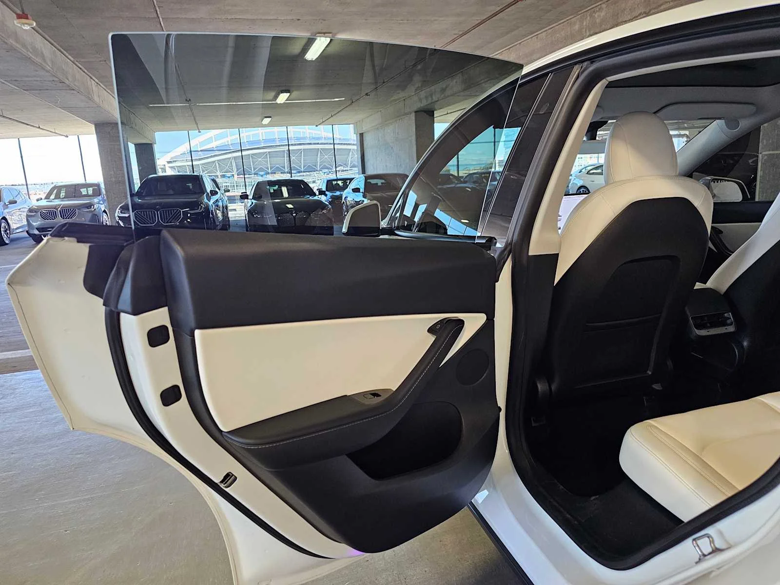 Used 2020 Pearl White Multi-Coat Tesla Performance image 24