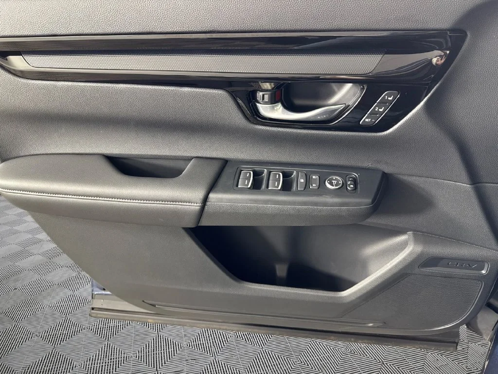 2024 Honda CR-V EX-L - Photo 17
