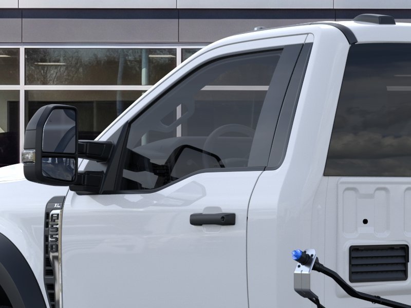 New 2026 Oxford White Ford F-550® XL image 20