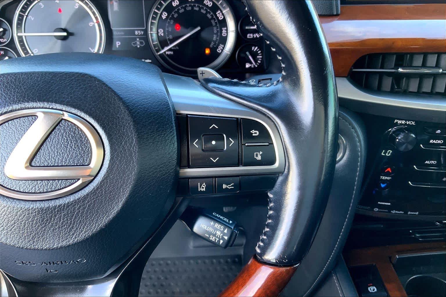 Certified Used 2019 Black Onyx Lexus  image 22