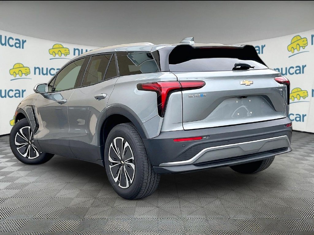 Used 2024 Gray Chevrolet LT image 4