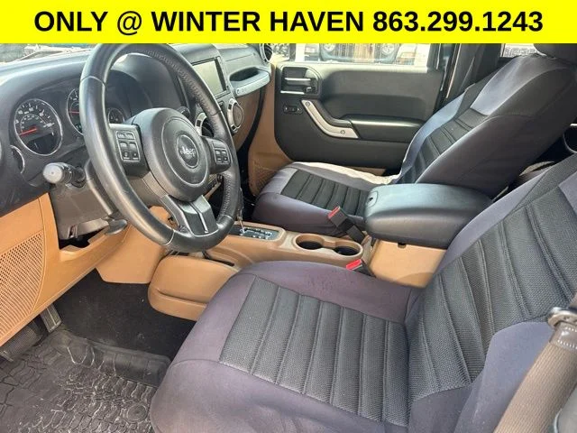 Used 2017 Black Jeep Sahara image 9