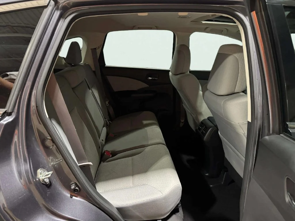 Used 2016 Modern Steel Metallic Honda EX image 25