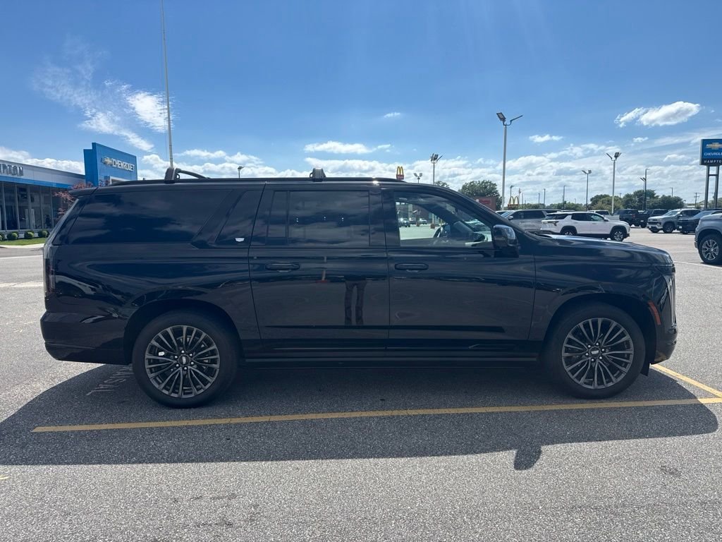 Used 2025 Black Cadillac Sport Platinum image 6