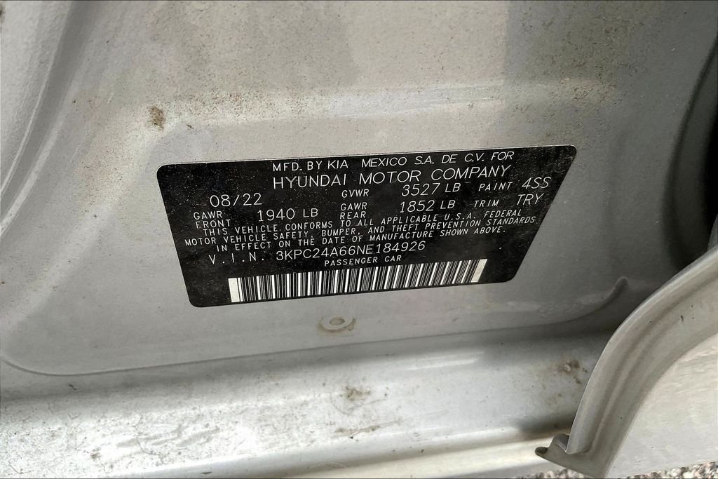 Used 2022 Olympus Silver Metallic Hyundai SE image 10